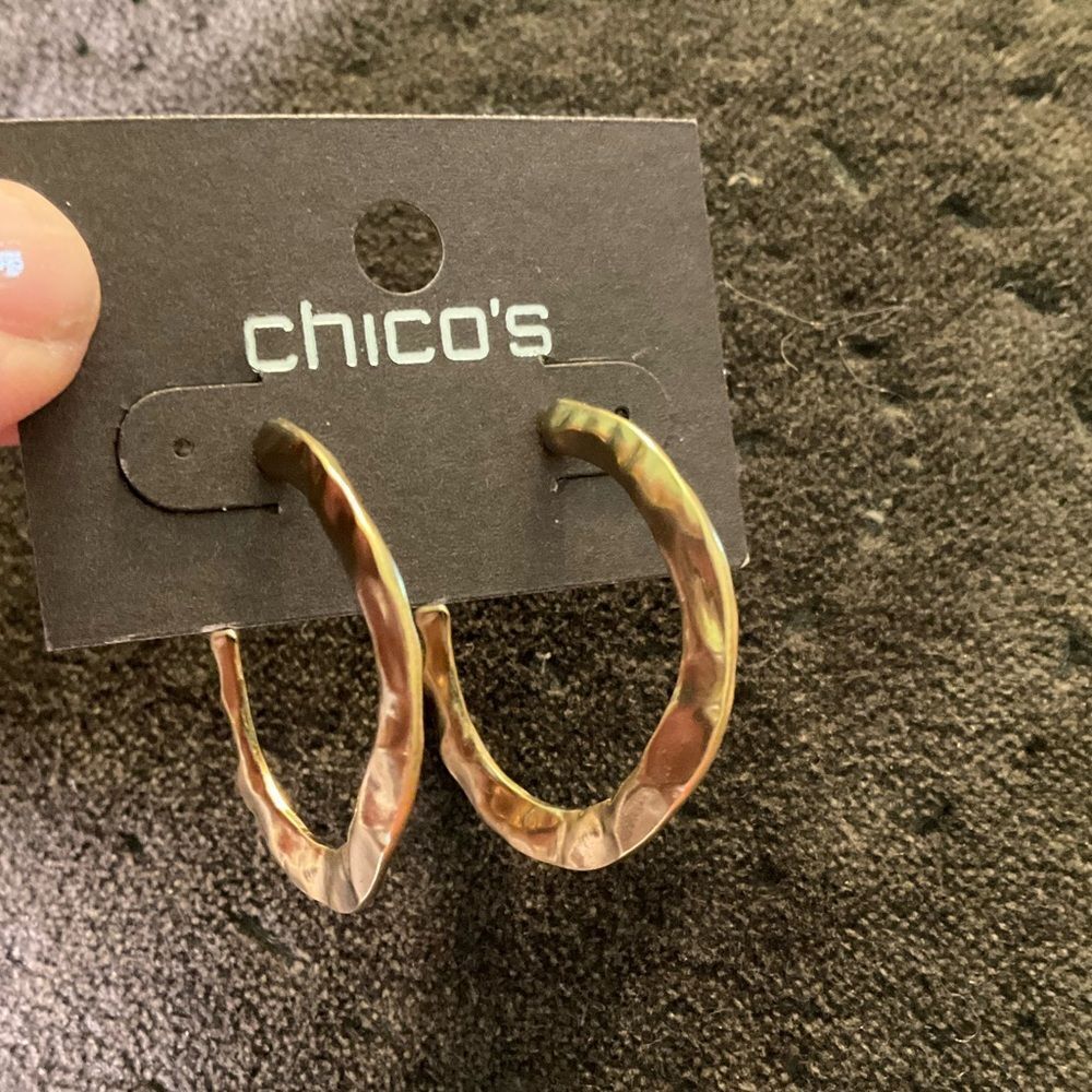 0107-Chico's Gold Hoop Earrings‎